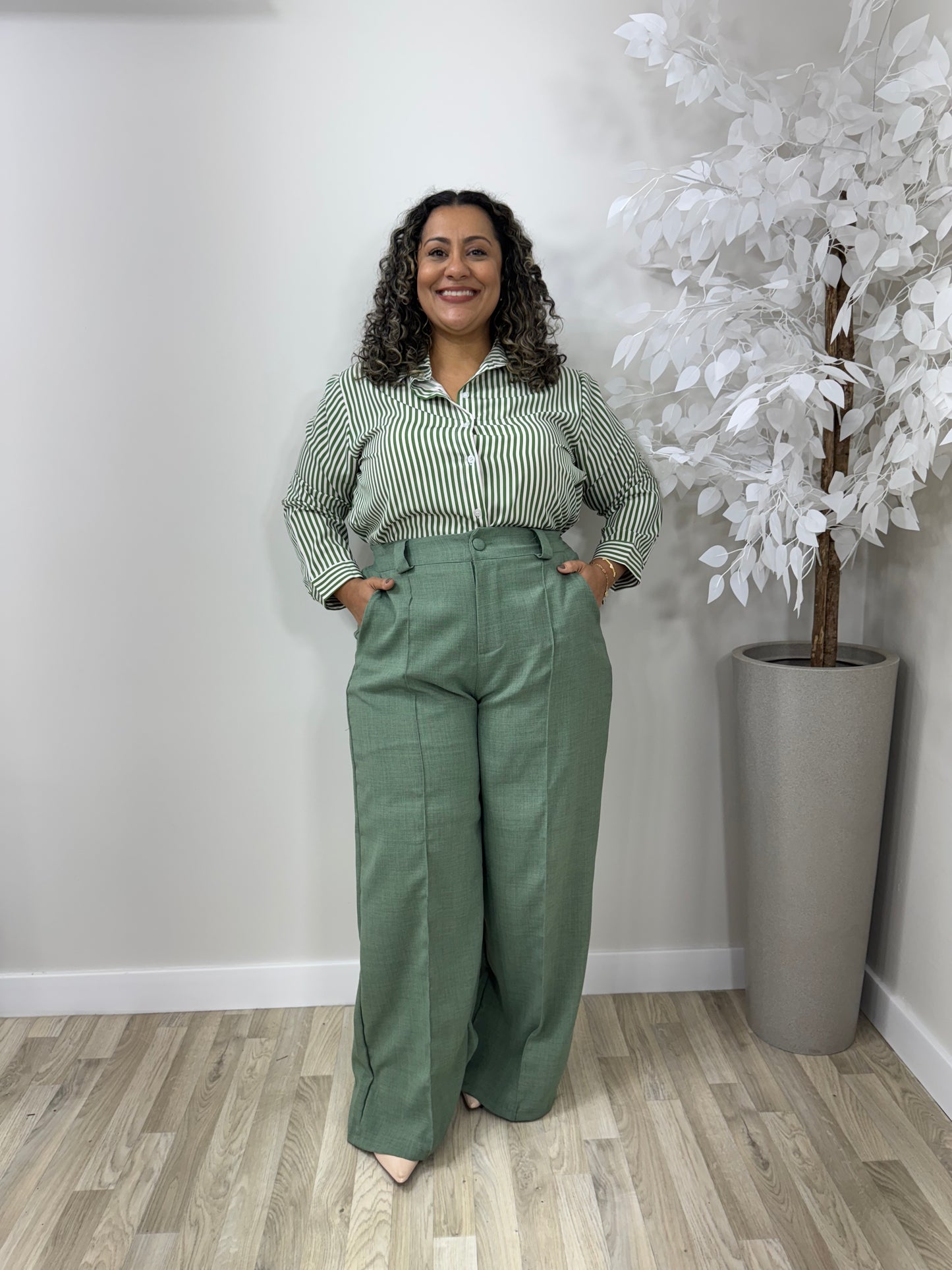 Camisa Feminina Listrada Manga Longa Plus Size